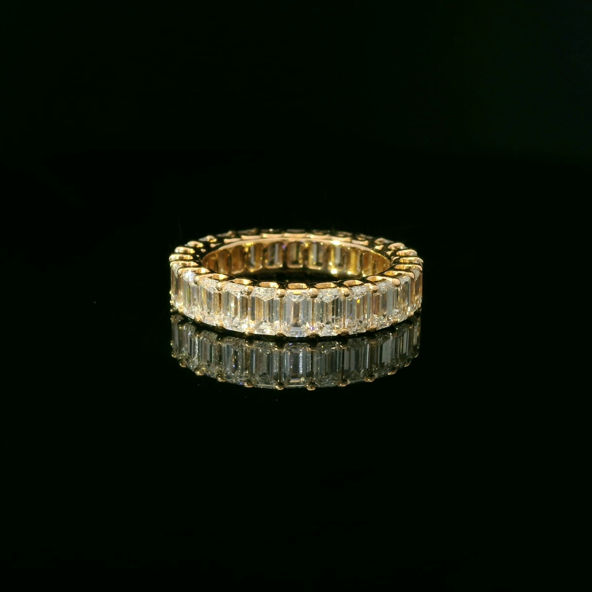 Emerald 0.20ct Each - 13,900$ HKD
