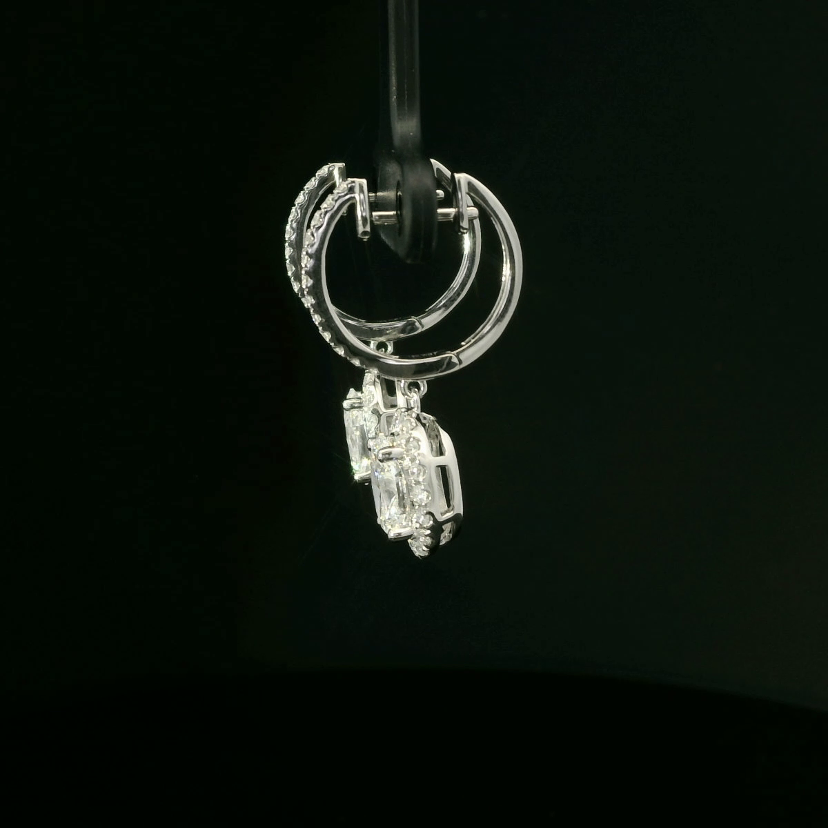 IGI Oval 1ct Each - 12,900$ HKD