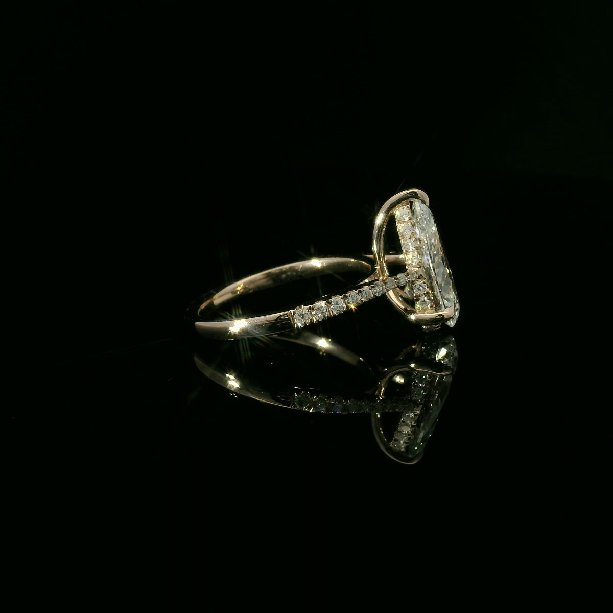 IGI Pear 3.01ct D VS1 18K Rose Gold Band