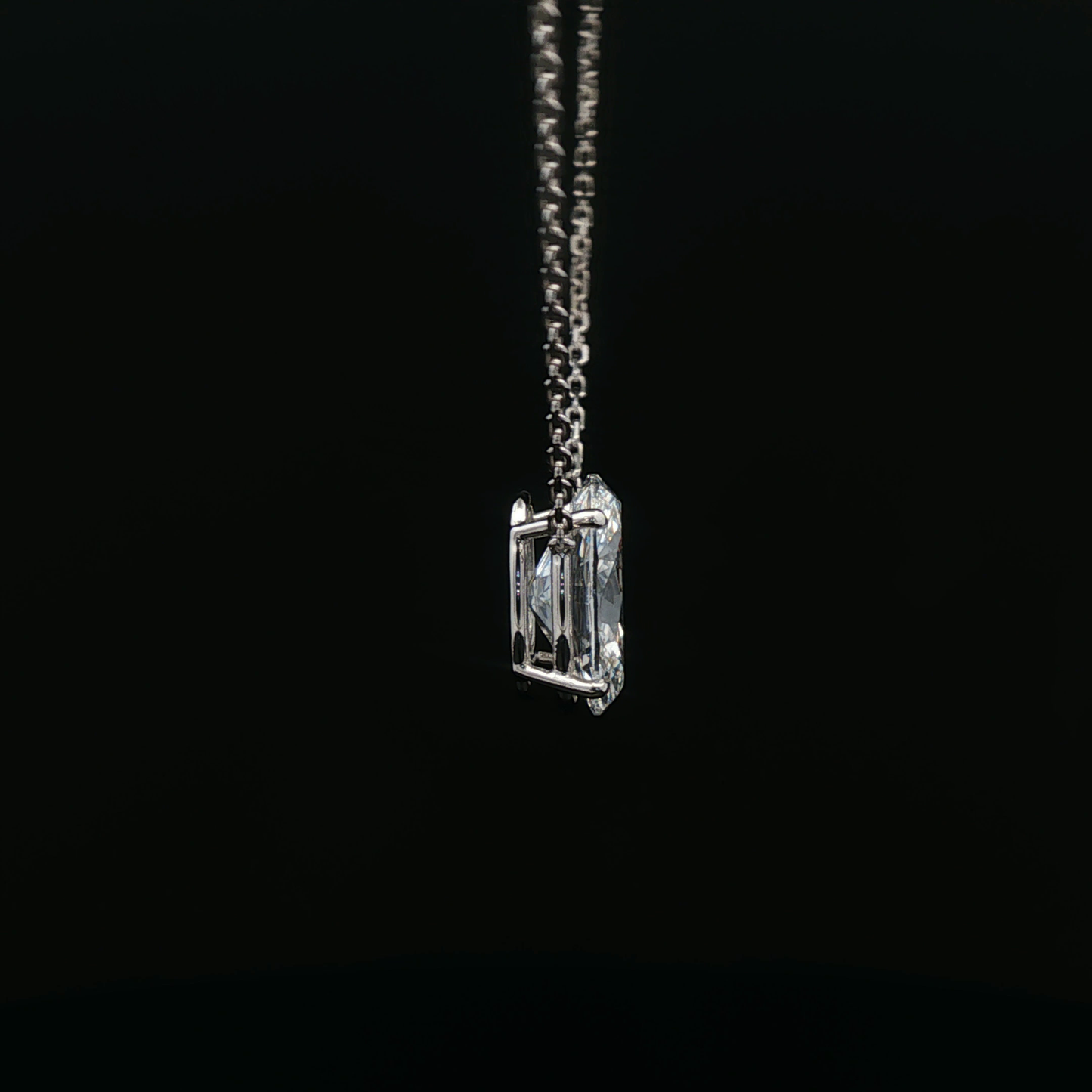 IGI Oval 5.12ct D VVS2 18K/W PENDANT