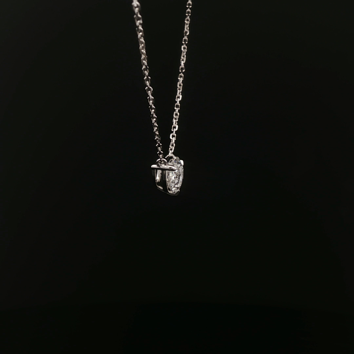 Pear 1.53ct D VVS2 - 8,900$ HKD