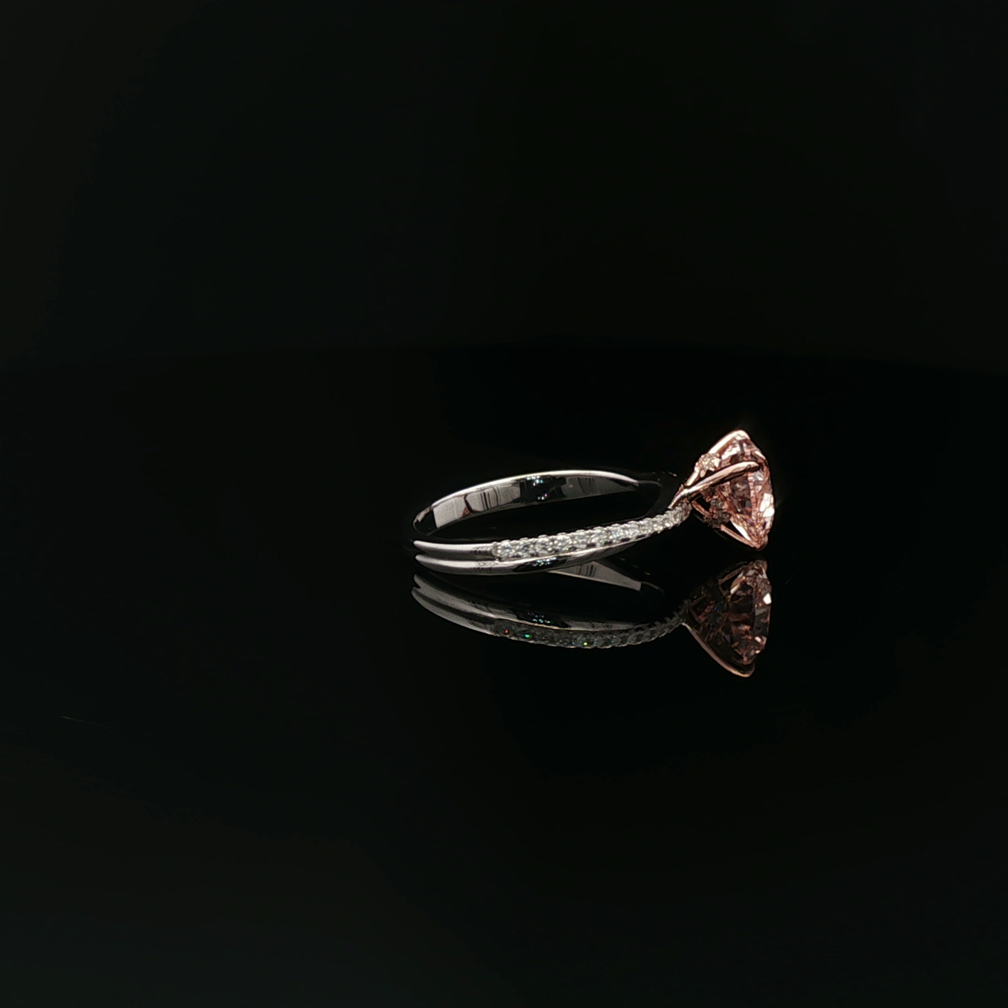 IGI Heart 2.58ct Fancy Intense Pink VS1 18k/w