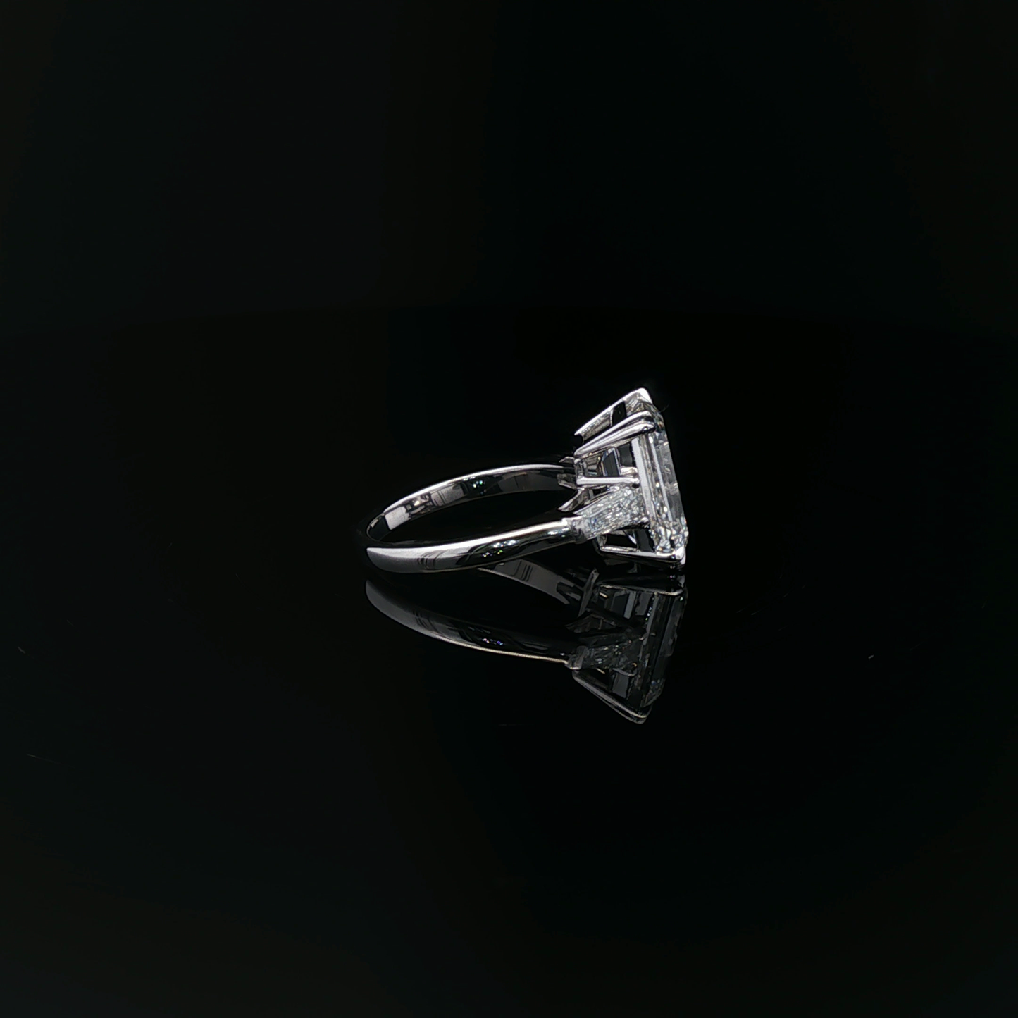 Emerald-Cut Diamond Multistone Ring in White Gold and Platinum