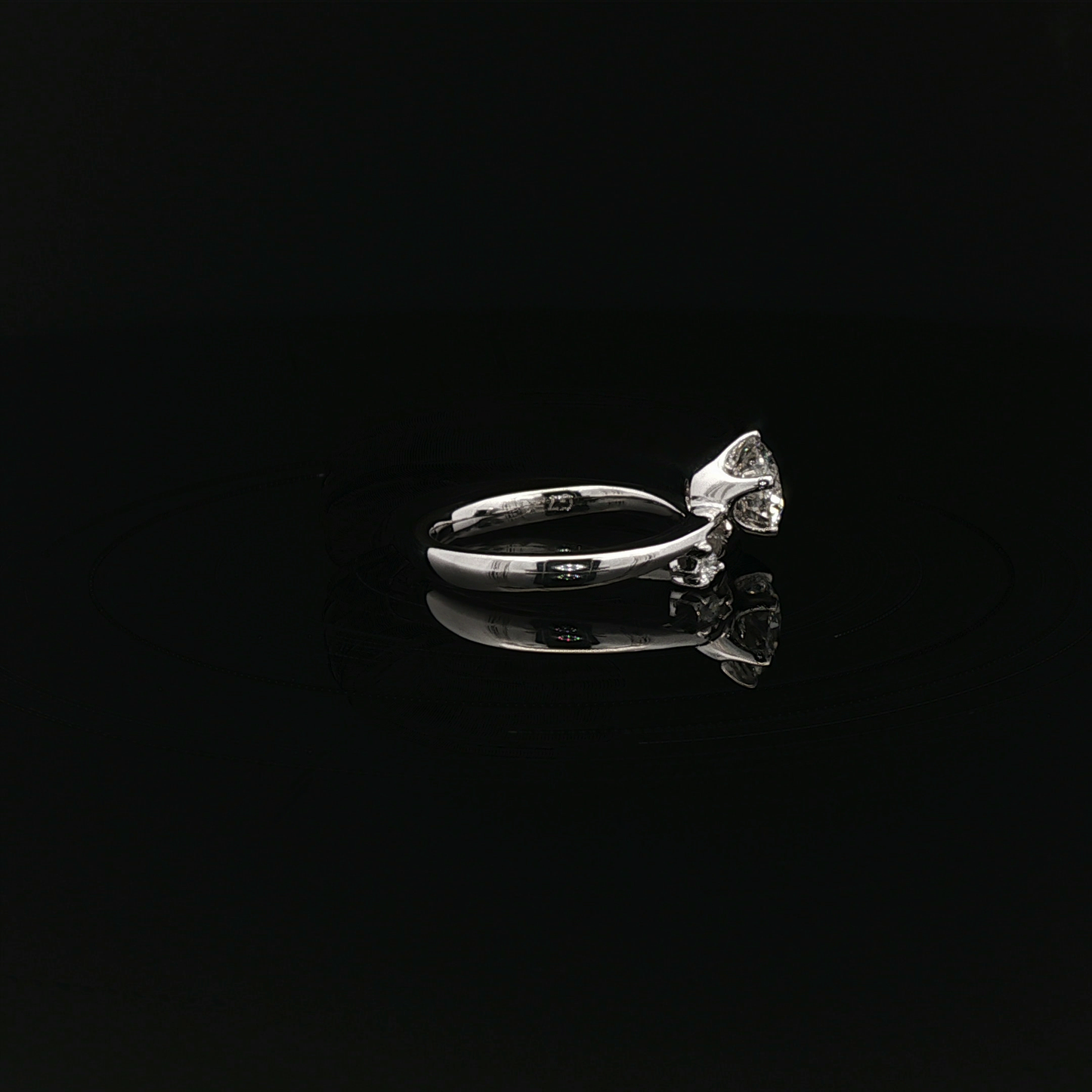 IGI Rd 1.02ct D VVS1 - 9,900$ HKD