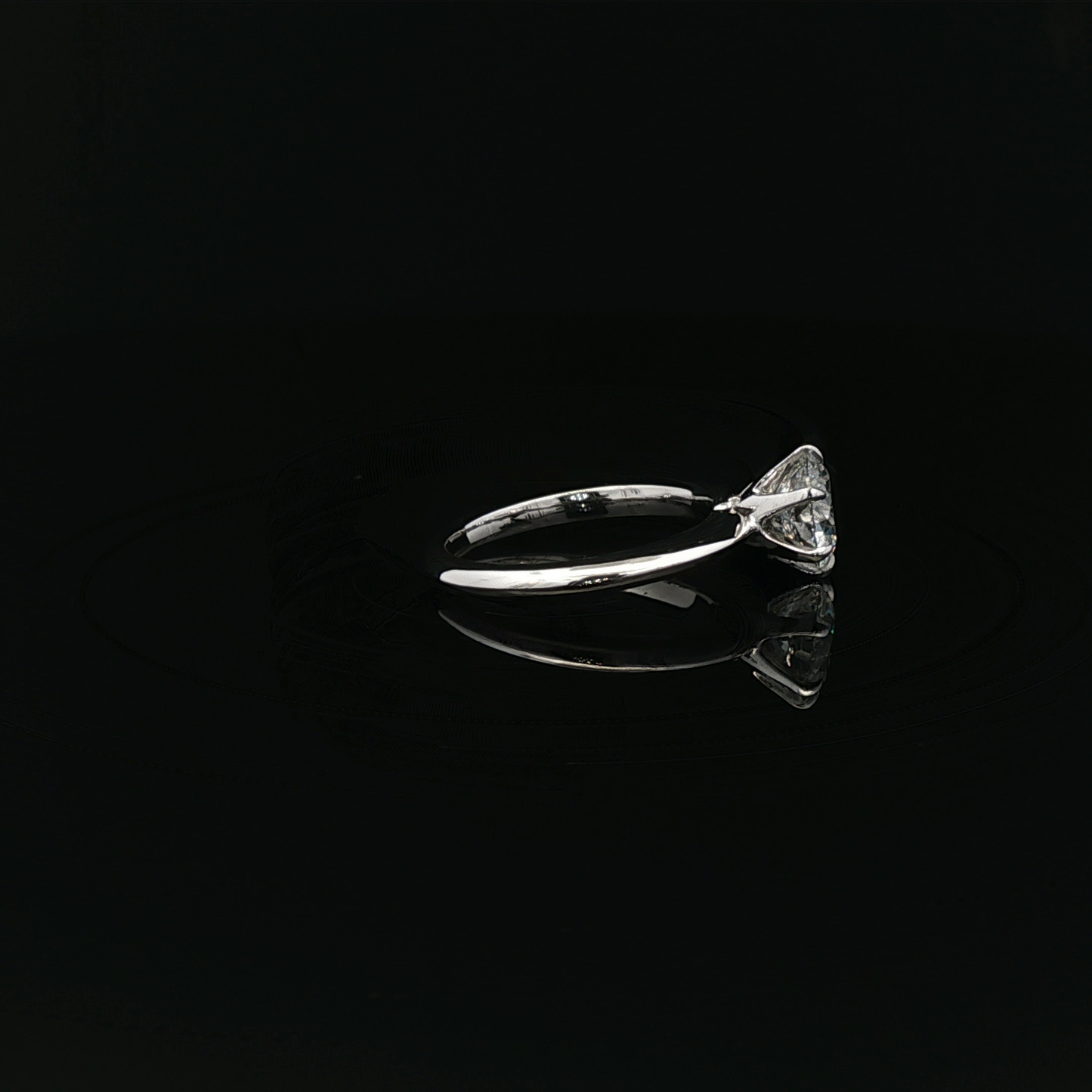 IGI Rd 1.50ct D VVS2 - 11,900$ HKD