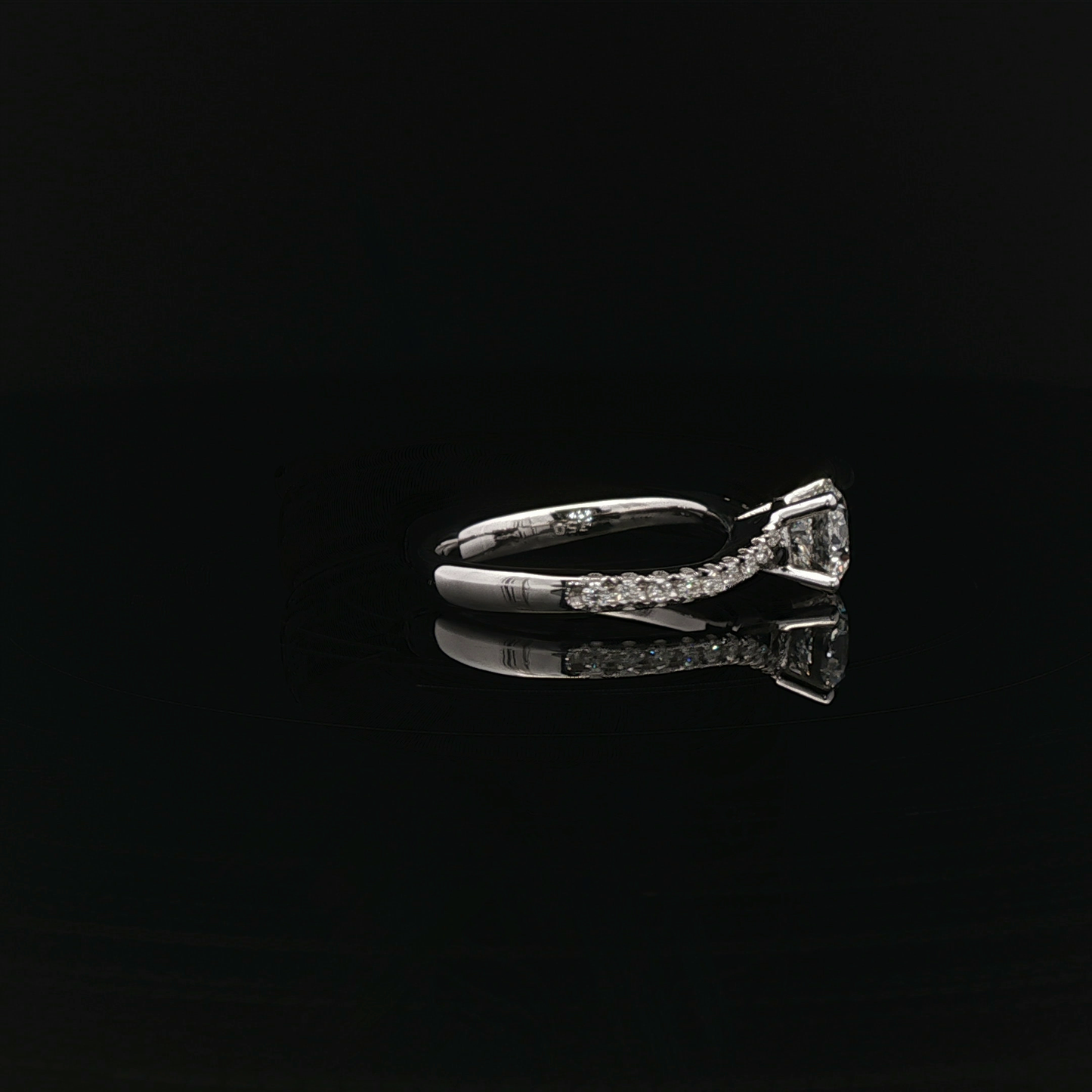 IGI Rd 1.03ct D VVS1 - 9,900$ HKD