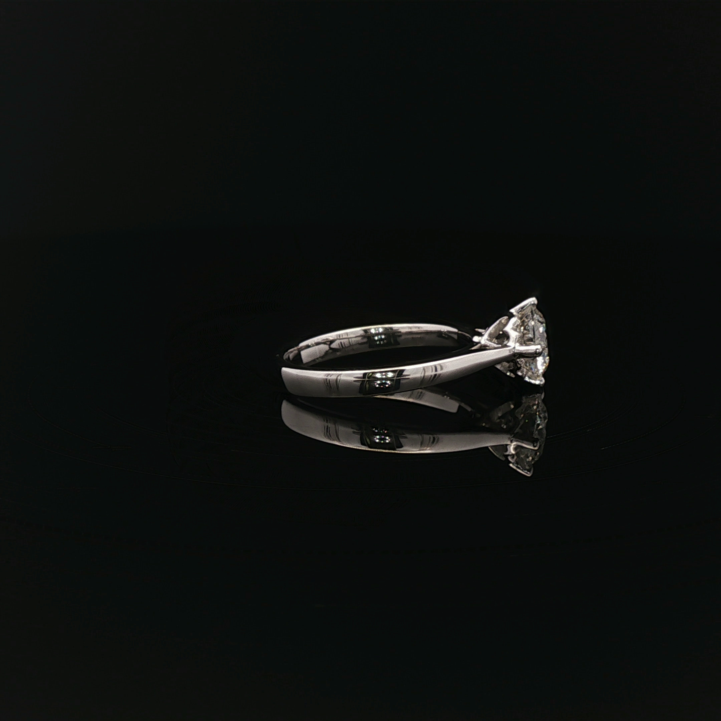 IGI Rd 1.03ct D VVS1 - 9,900$ HKD