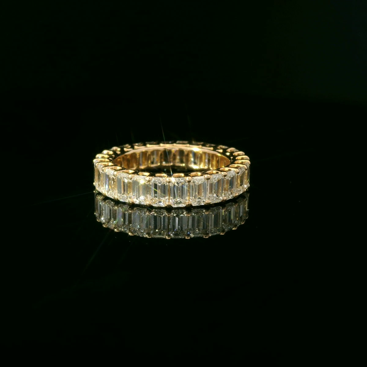 Emerald 0.20ct Each - 13,900$ HKD