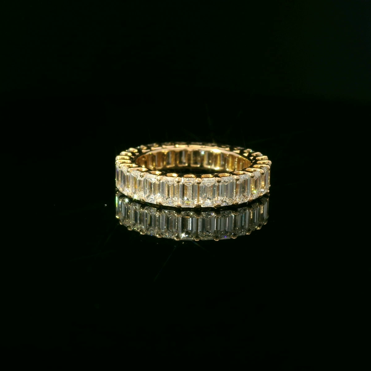 Emerald 0.20ct Each - 13,900$ HKD