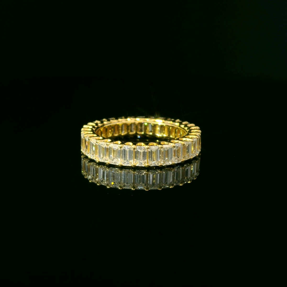 Emerald 0.10ct Each - 12,900$ HKD