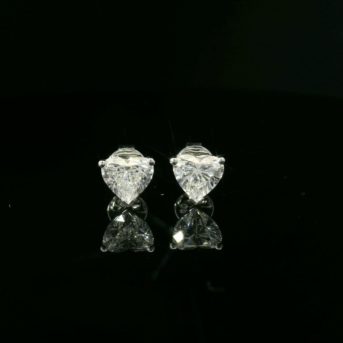 IGI Heart Shape Earrings 1ct Each D VS1