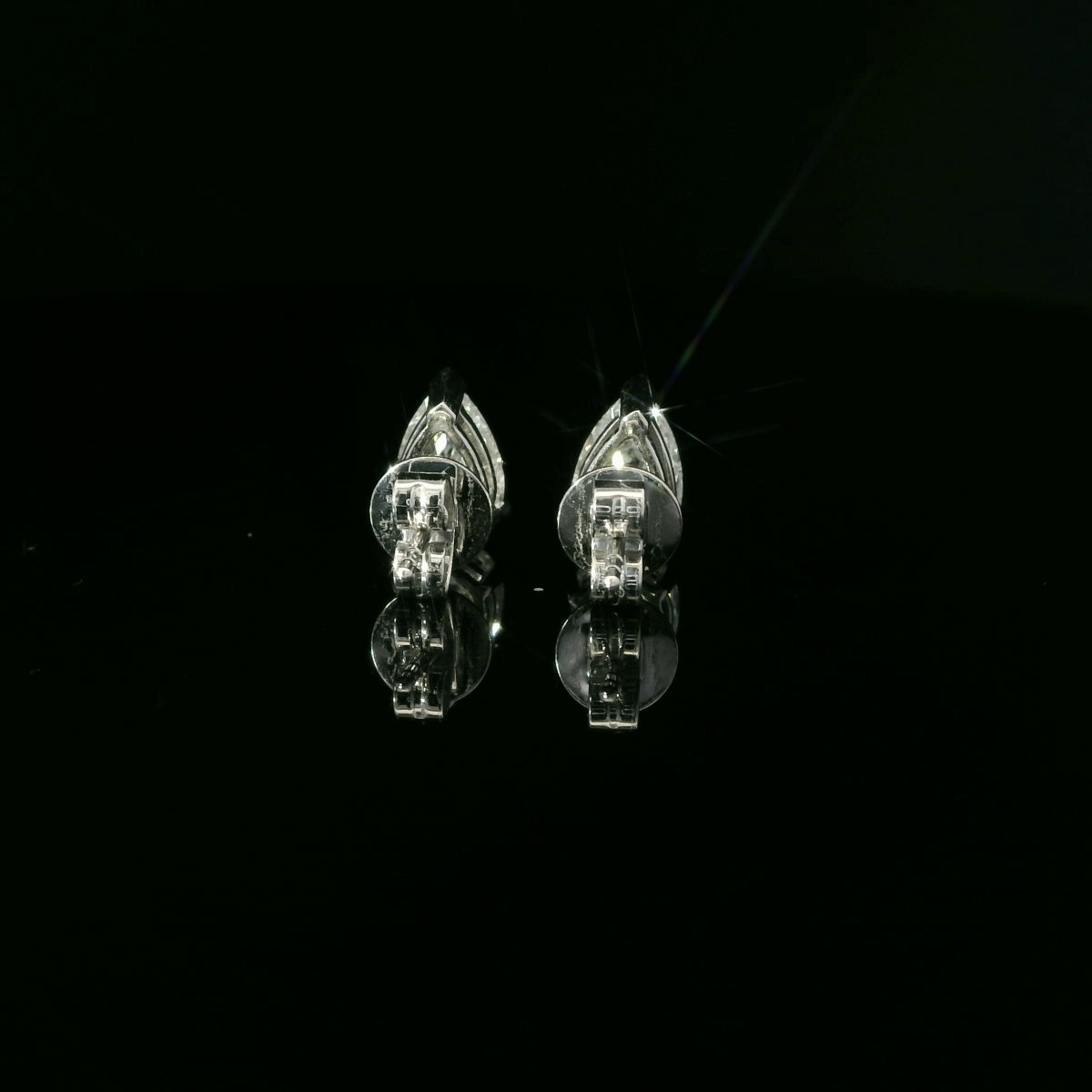 Pear 1ct Each - 8,500$ HKD