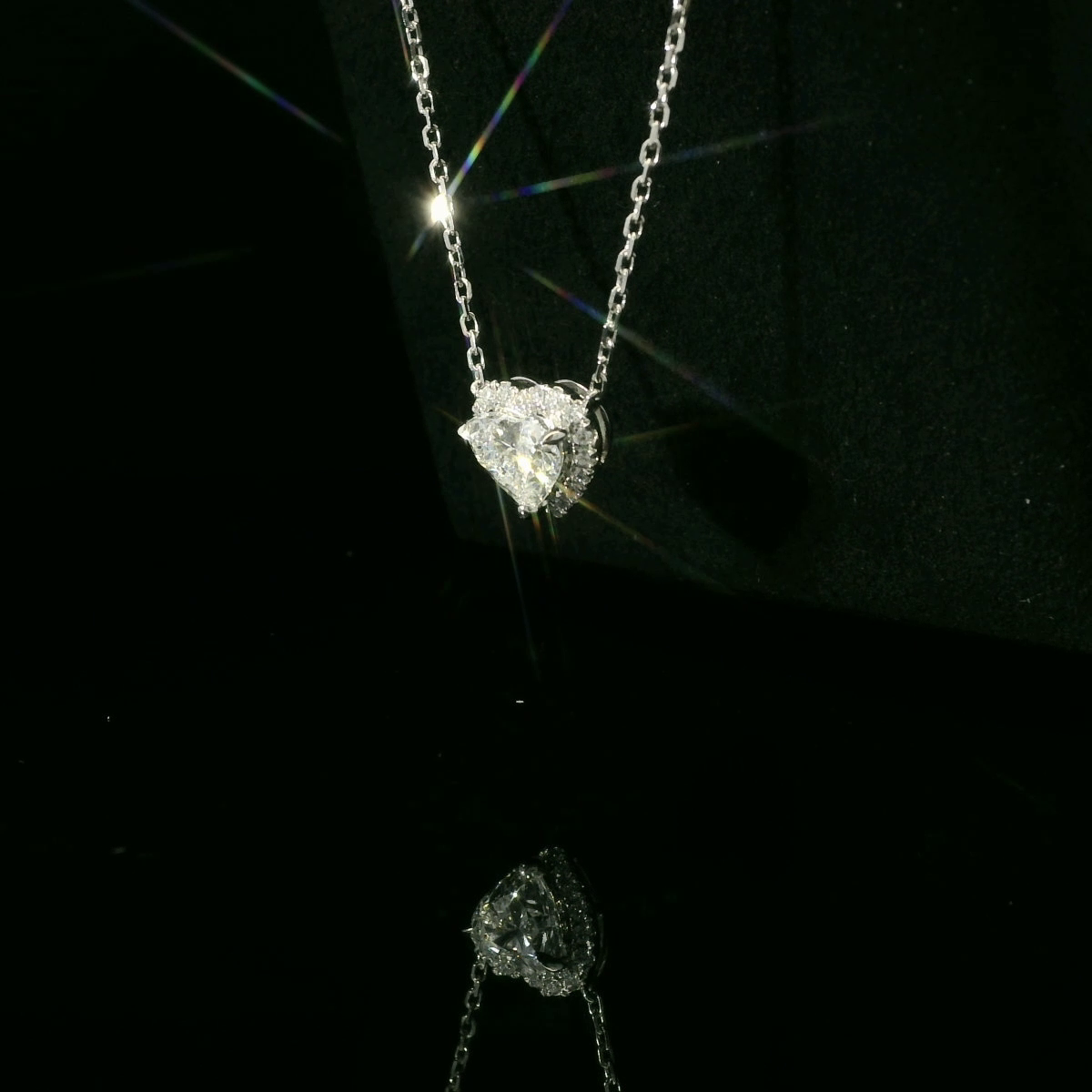 Heart Halo 1.08ct - 8,500$ HKD