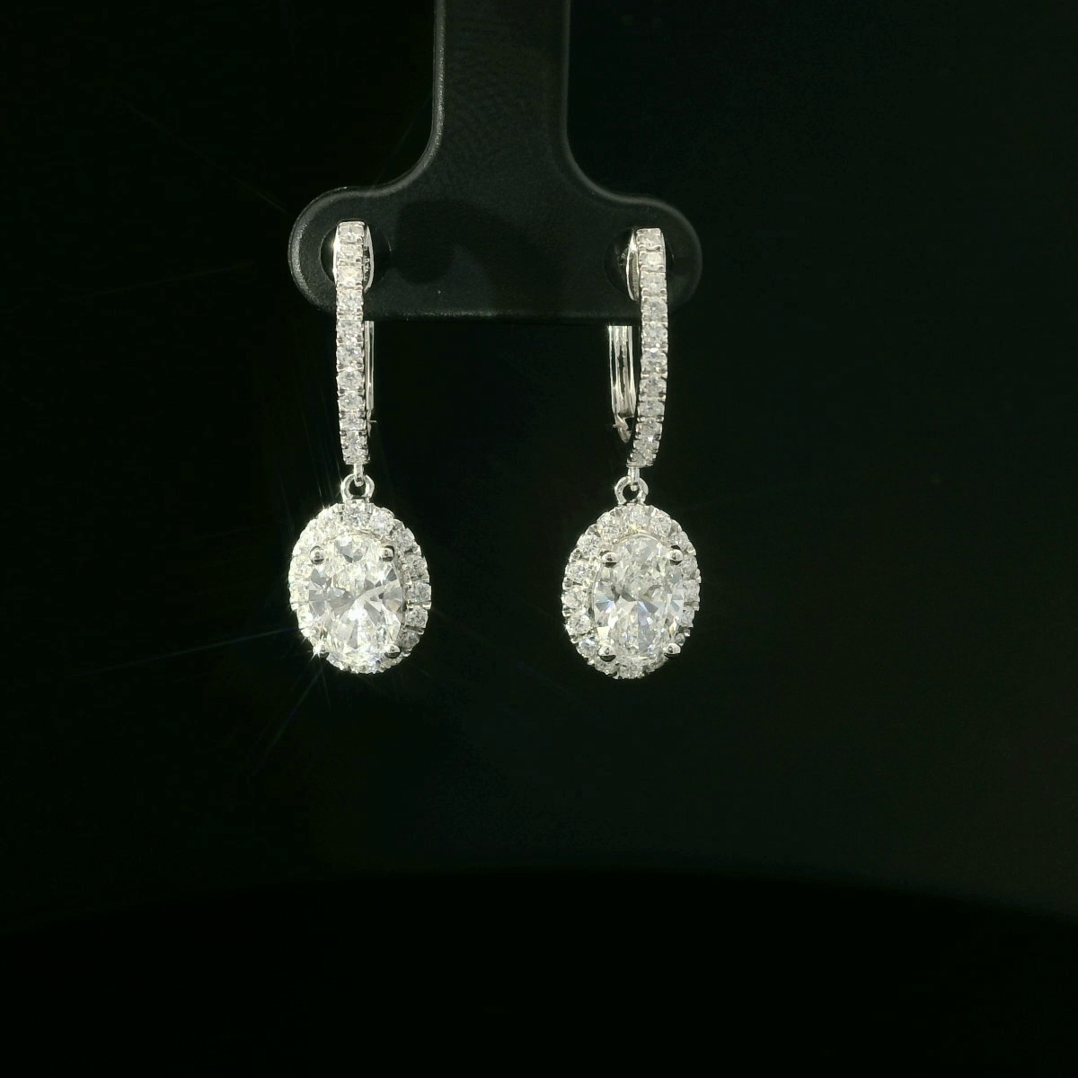 IGI Oval 1ct Each - 12,900$ HKD