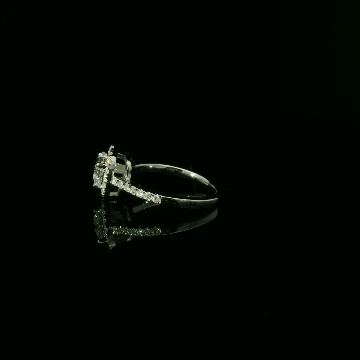 GIA 1.00ct HS D VVS2 18k W/G