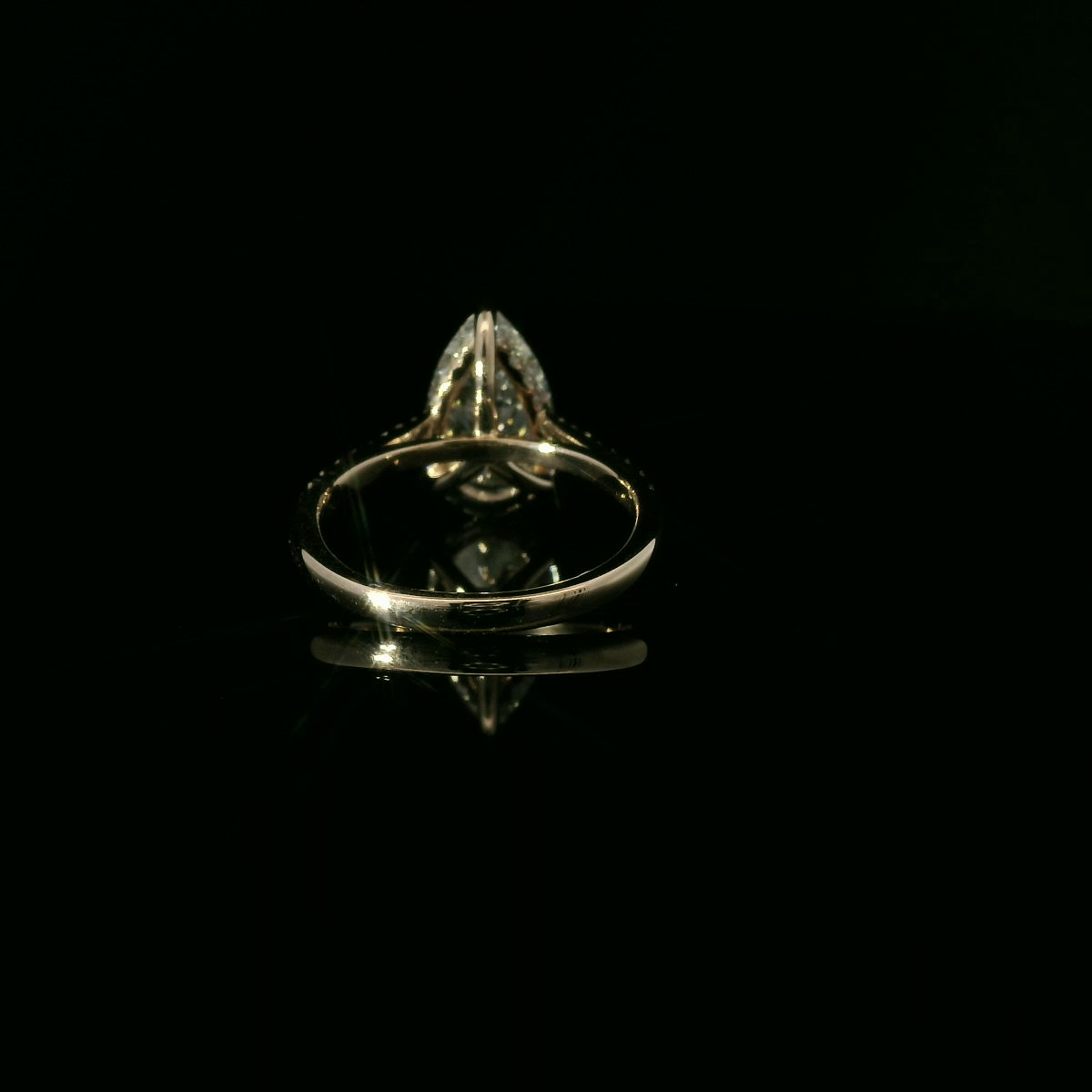 IGI Pear 3.01ct D VS1 18K Rose Gold Band