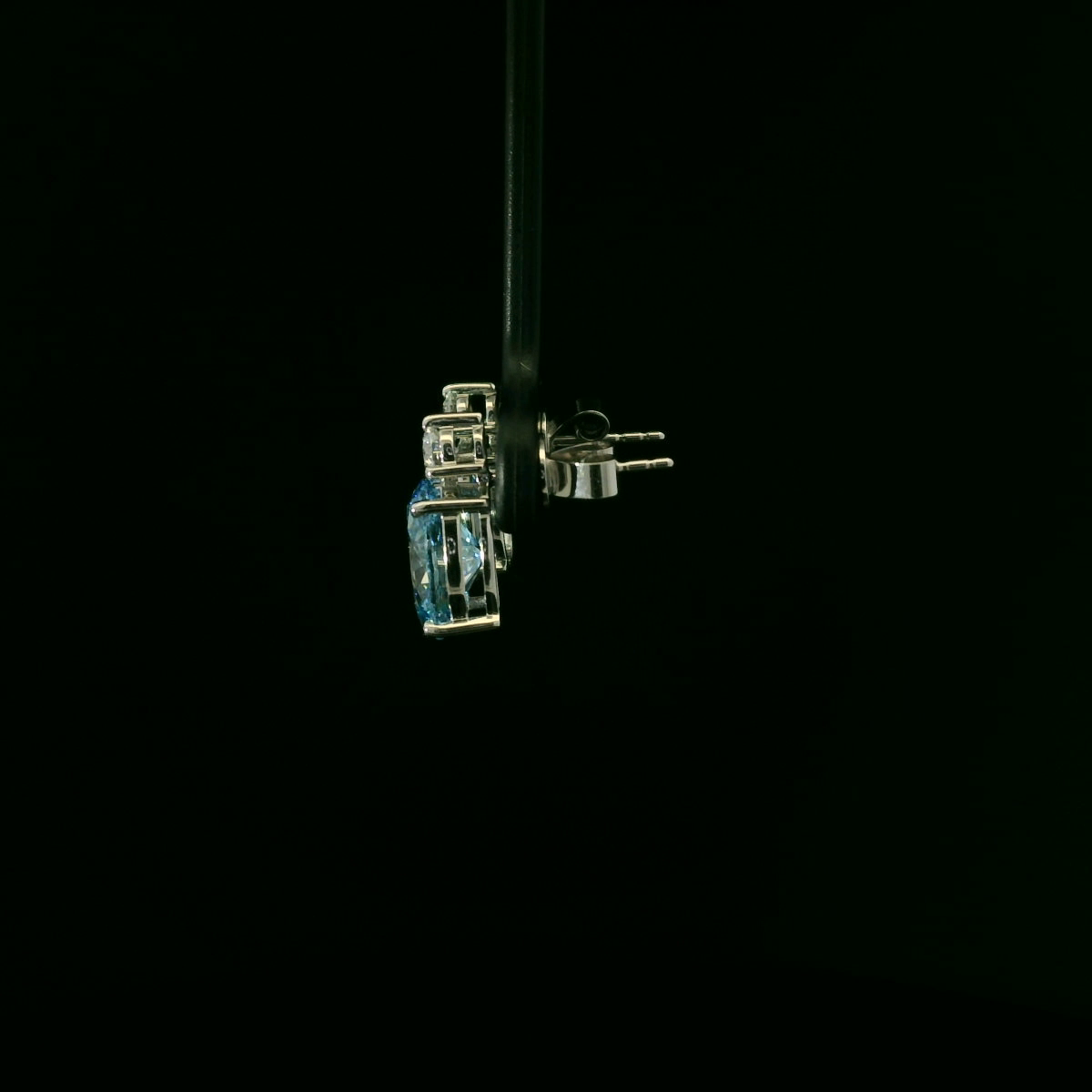 IGI Oval 2ct Each Fancy Intense Blue VS1 18k W/G
