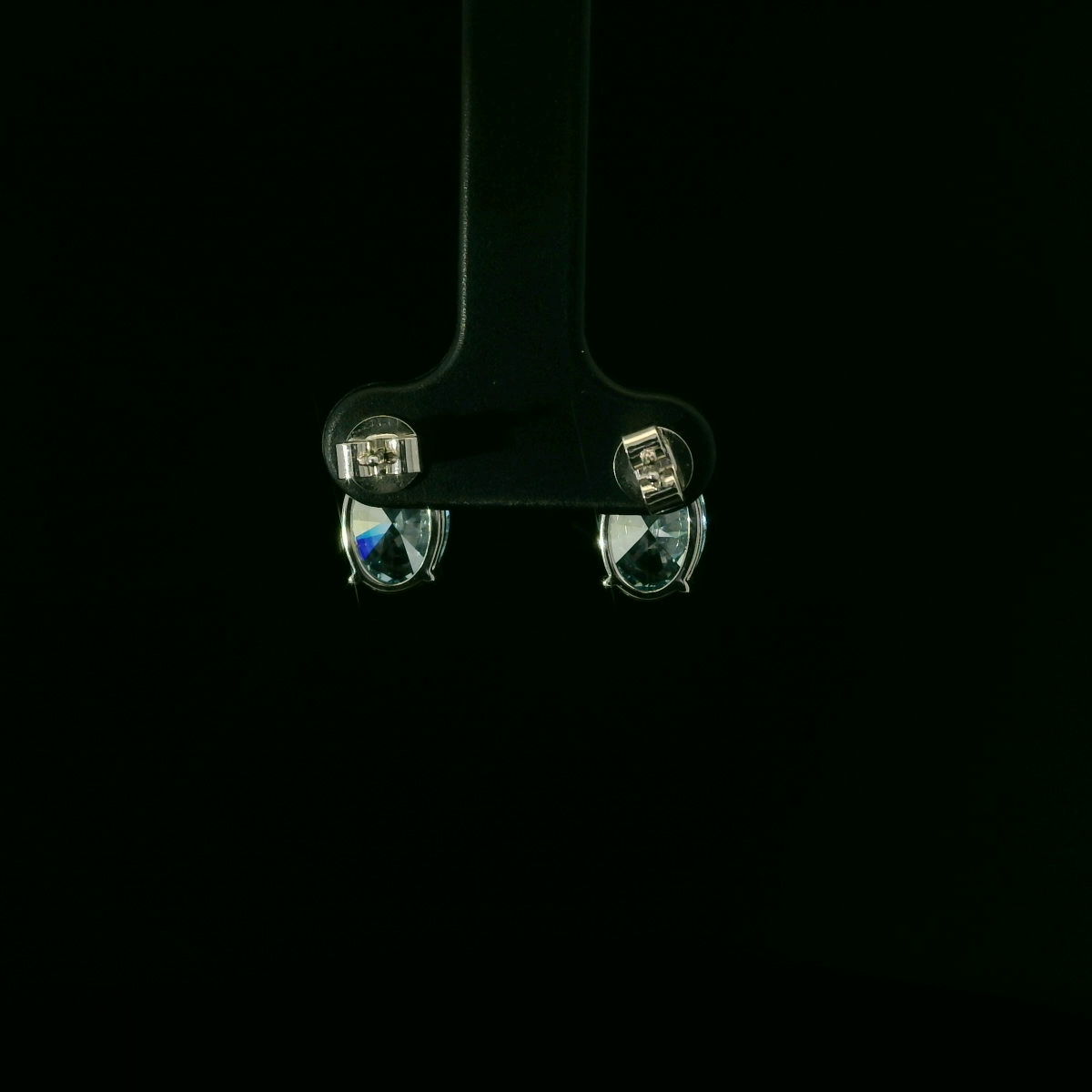 IGI Oval 2ct Each Fancy Intense Blue VS1 18k W/G