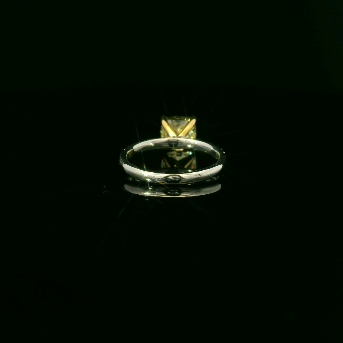 GIA 2.02ct CUSHION FANCY DEEP YELLOW VS1 18KW+YELLOW PRONG