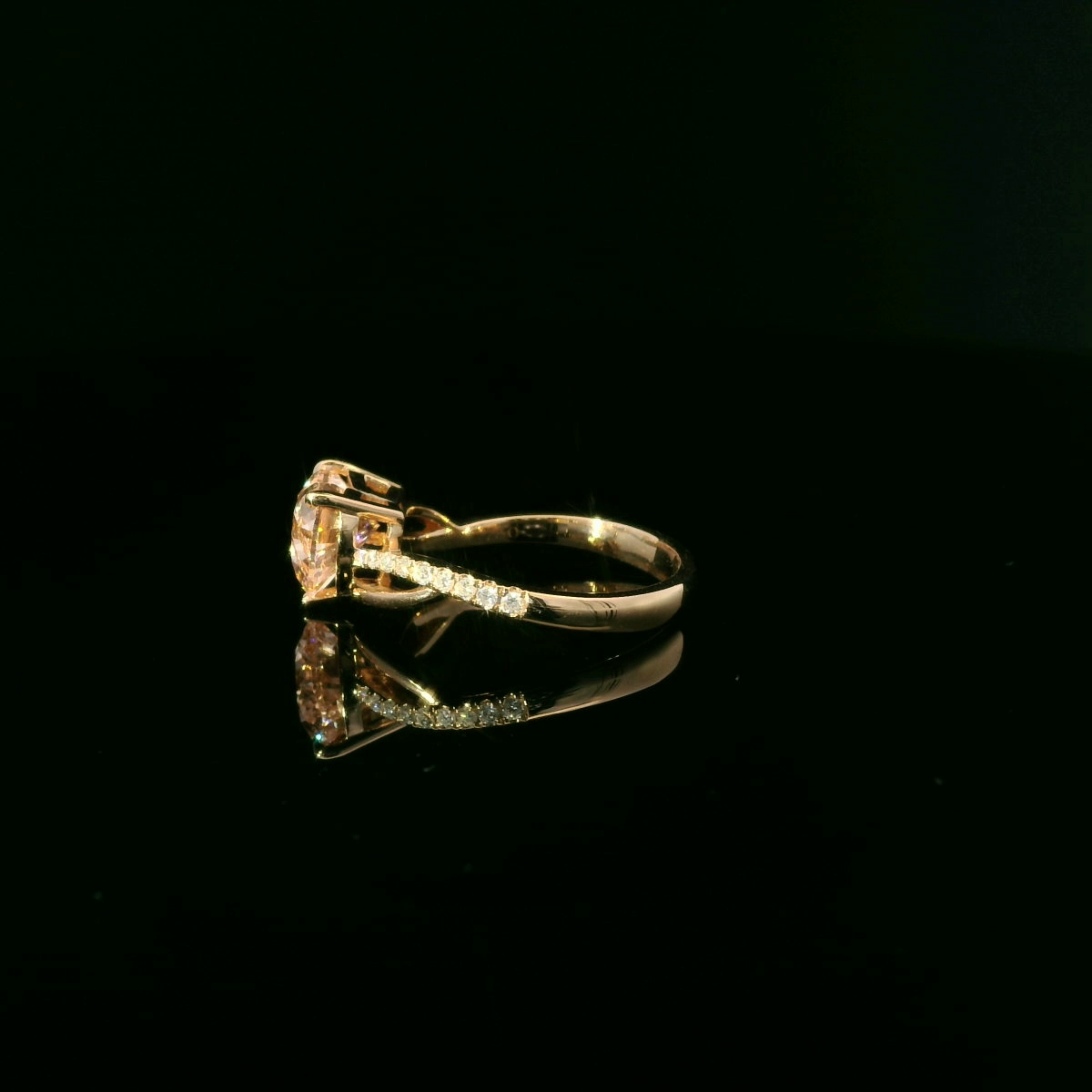 IGI 2.06ct Fancy Intense Pink 18k R/G
