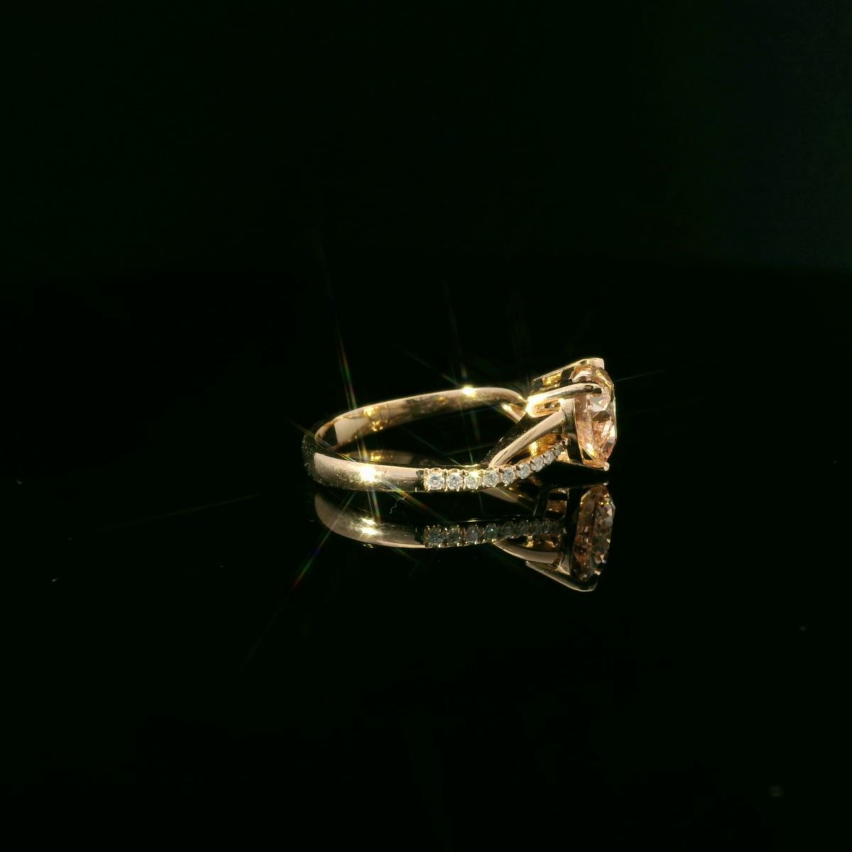 IGI 2.06ct Fancy Intense Pink 18k R/G