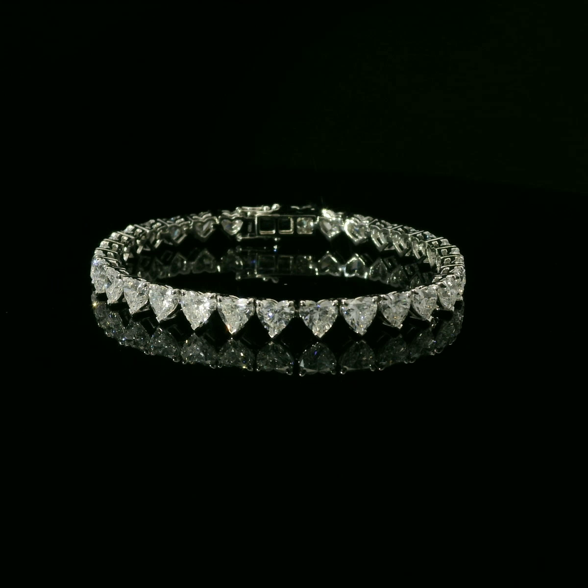 Heart 0.30ct Each - 25500$ HKD