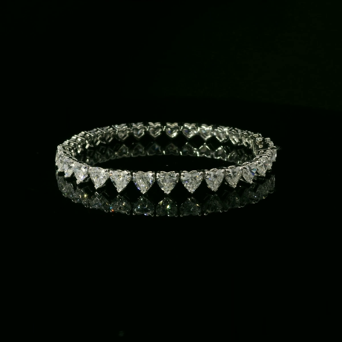 Heart 0.30ct Each - 25500$ HKD