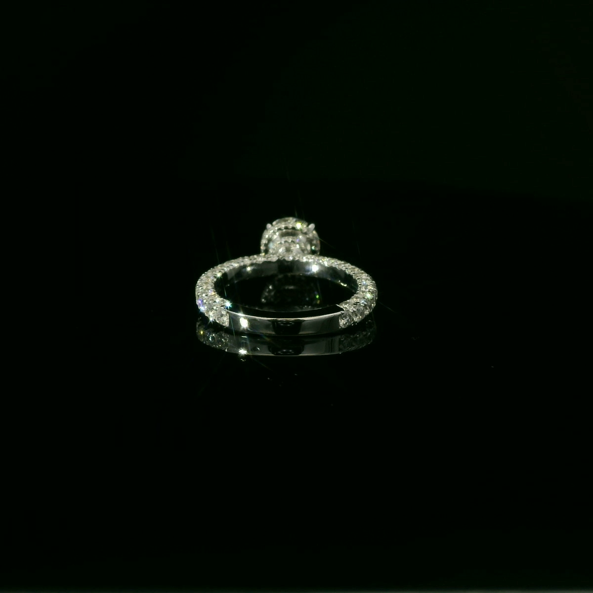 IGI  Round 2.28ct D VVS2 18k W/G