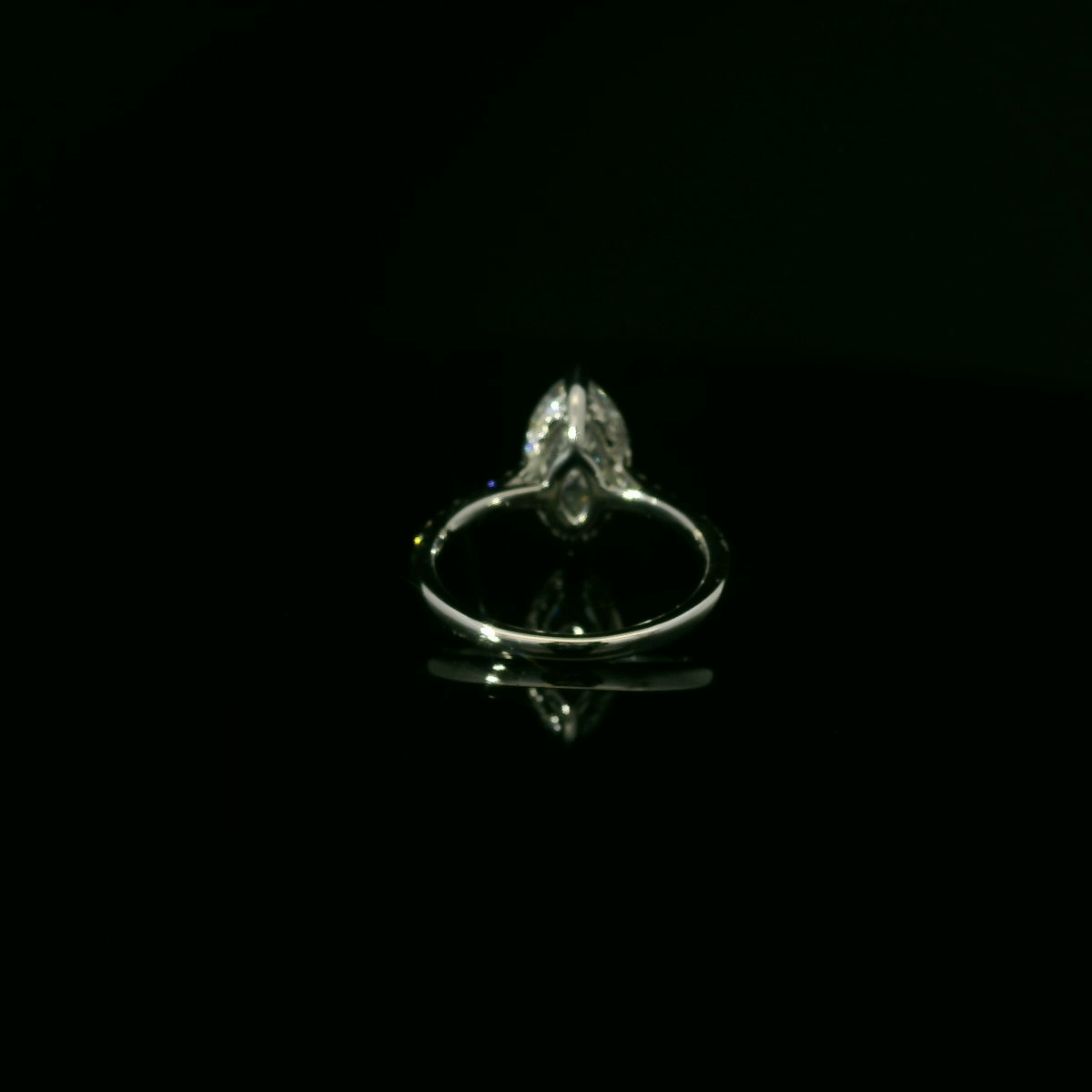 IGI Marquise 2.58ct D VVS2 18k W/G