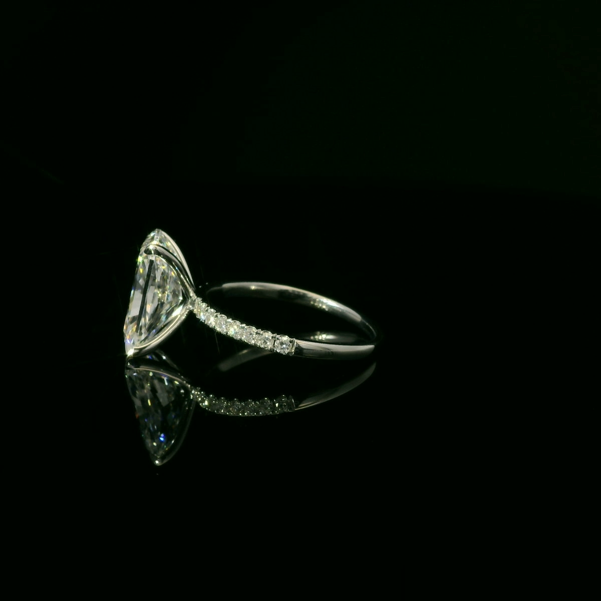 IGI Radiant 4.16ct D VS1