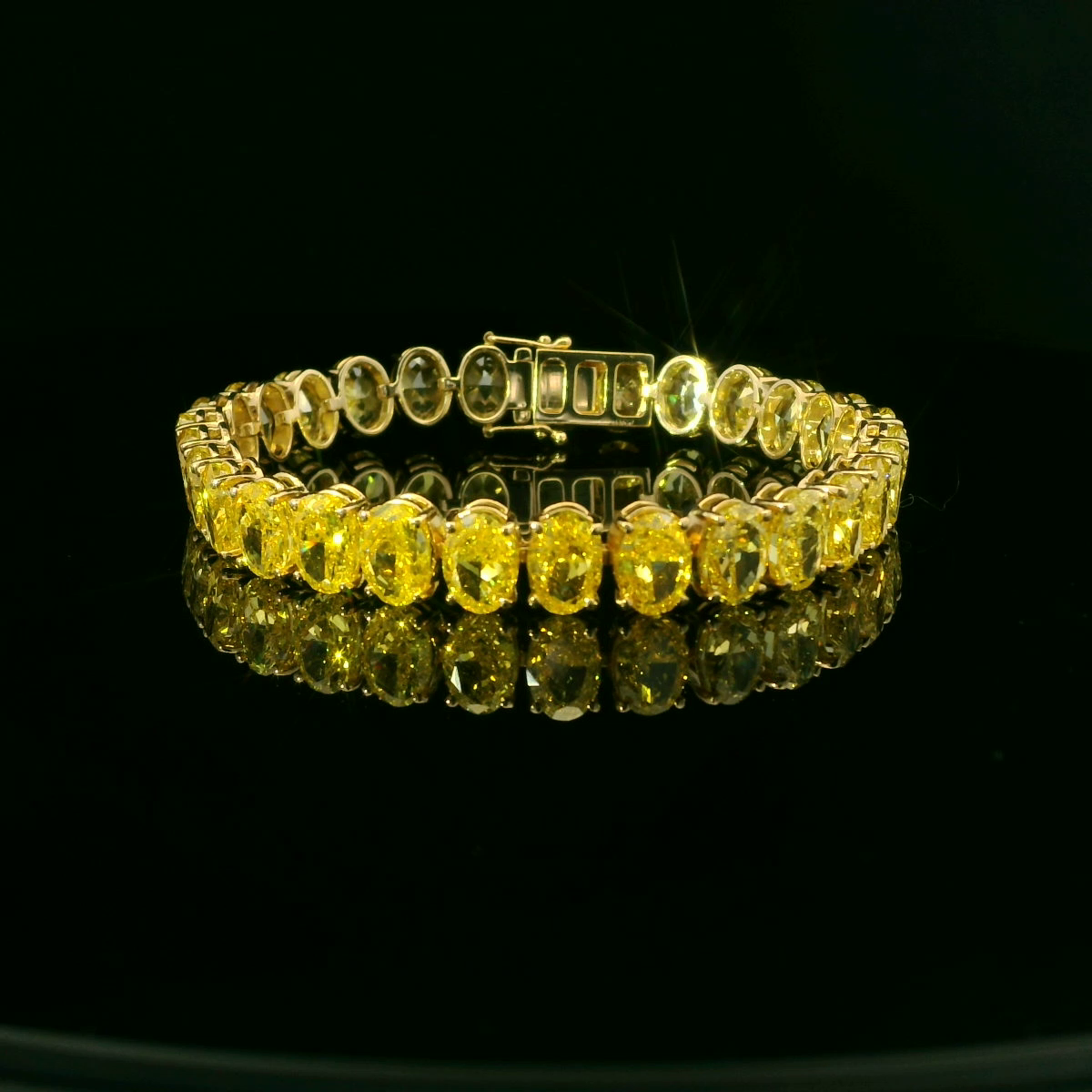 Yellow Gold Tennis Bracelet with Cabochon Citrines