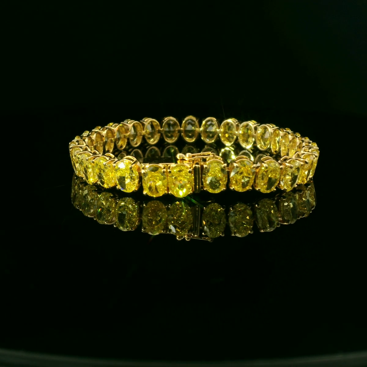 Yellow Gold Tennis Bracelet with Cabochon Citrines