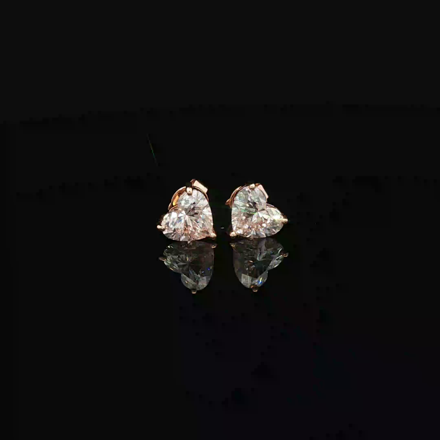 Heart 1.03/1.05 Fancy Light Pink VS1 VVS2 - 6,500$ HKD