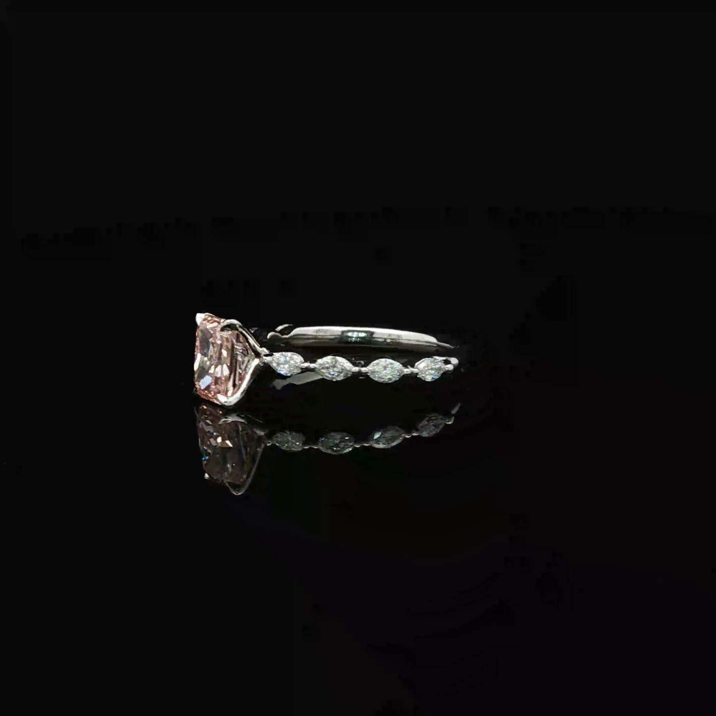 IGI Radiant 1.26ct Fancy vivid Pink VS1 - 9,900$ HKD