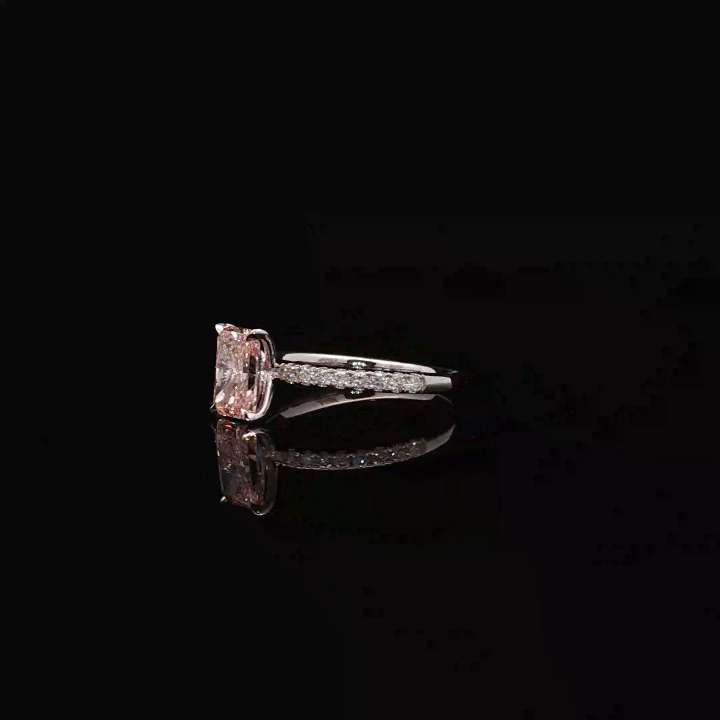 IGI Radiant 1.51ct Fancy Vivid Pink VS1