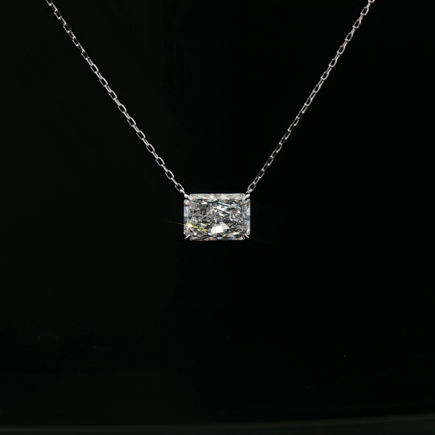 IGI Radiant 4.07ct D VS2 18K/W