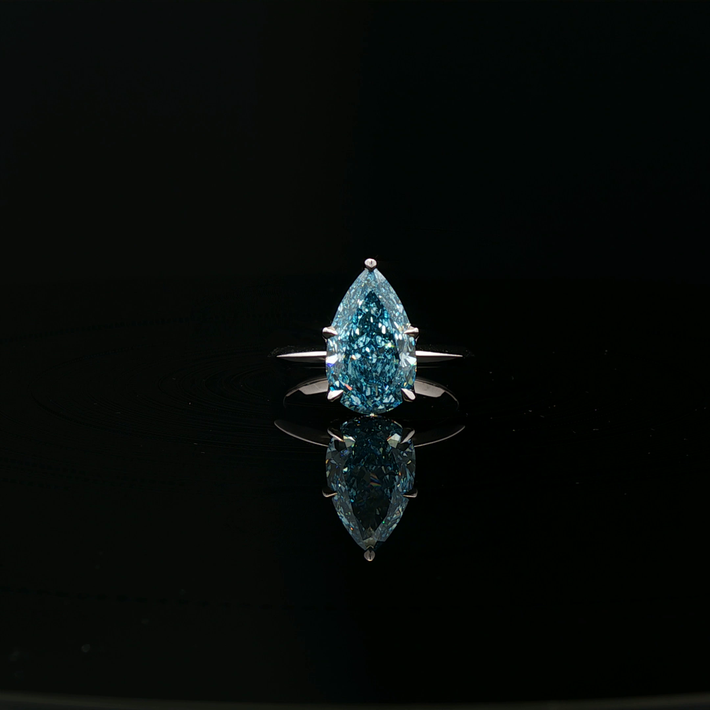 IGI Pear 3.69ct  Fancy Vivid Blue VS1