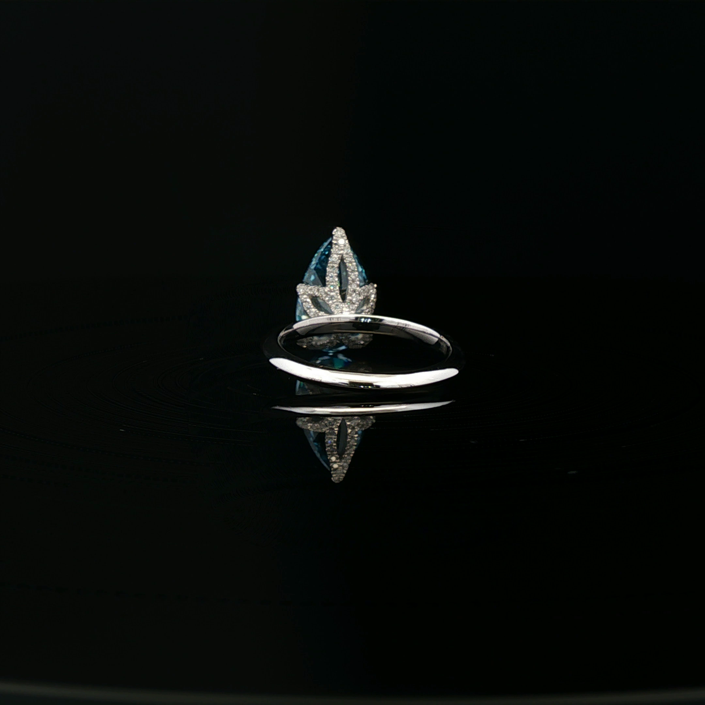 IGI Pear 3.69ct  Fancy Vivid Blue VS1