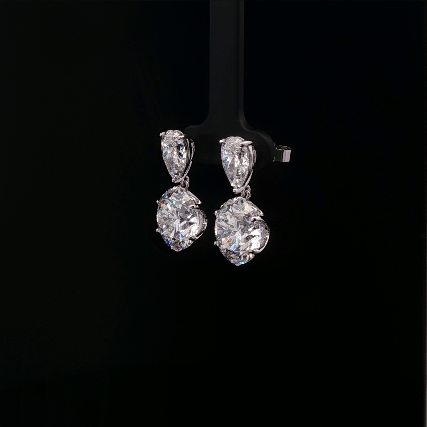IGI 2.00ct D VVS2 Pear+8.08ct Round E VVS2 Earrings