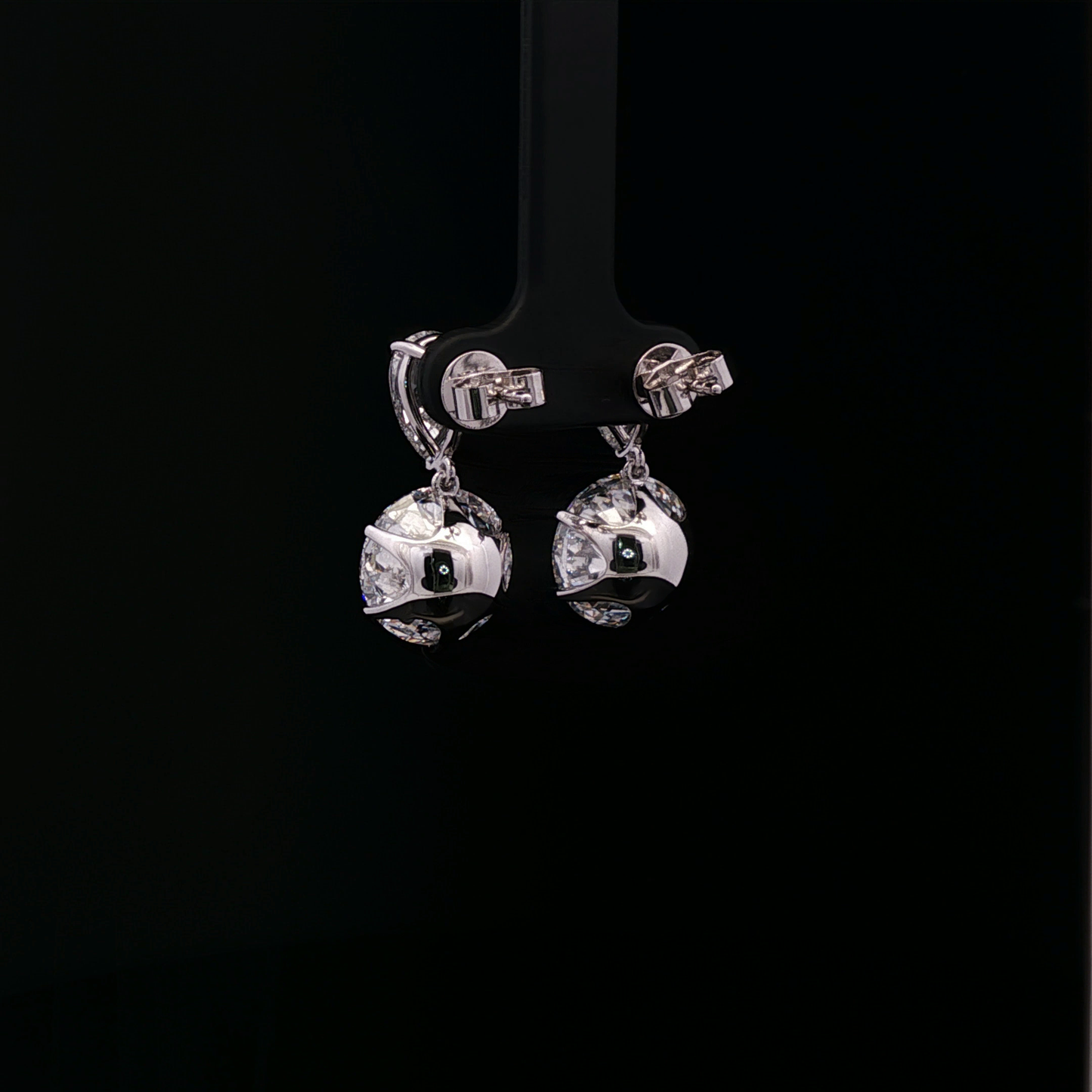 IGI 2.00ct D VVS2 Pear+8.08ct Round E VVS2 Earrings