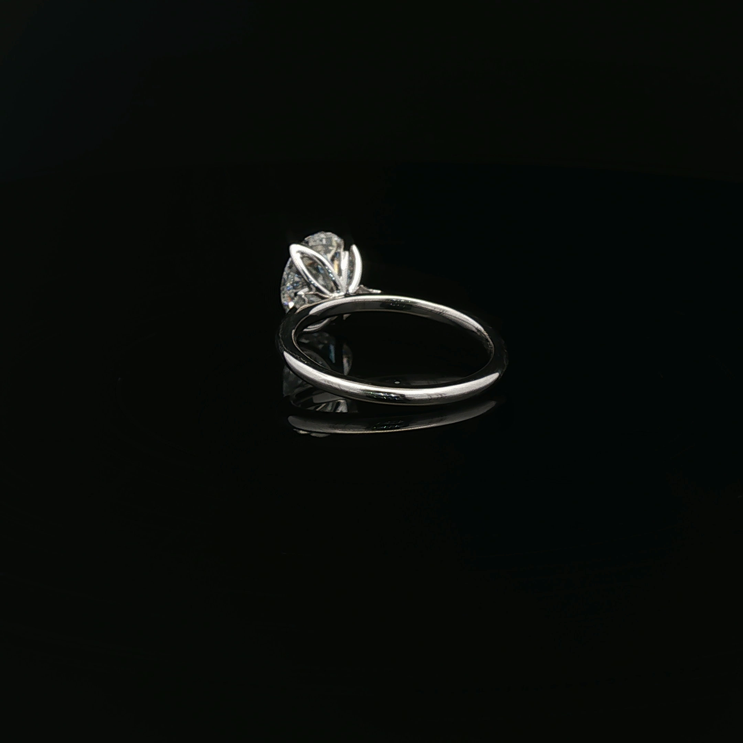 IGI 2.06ct D VVS2 Oval