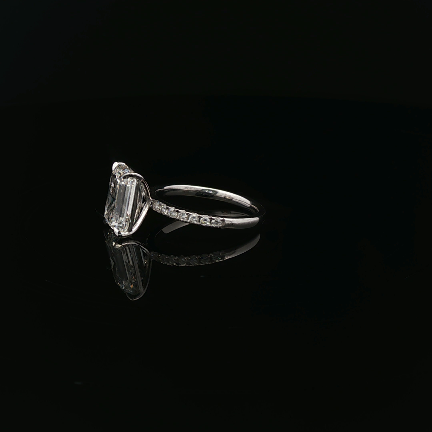 IGI 3.02ct Emerald E VS1 18K/W PAVE RING