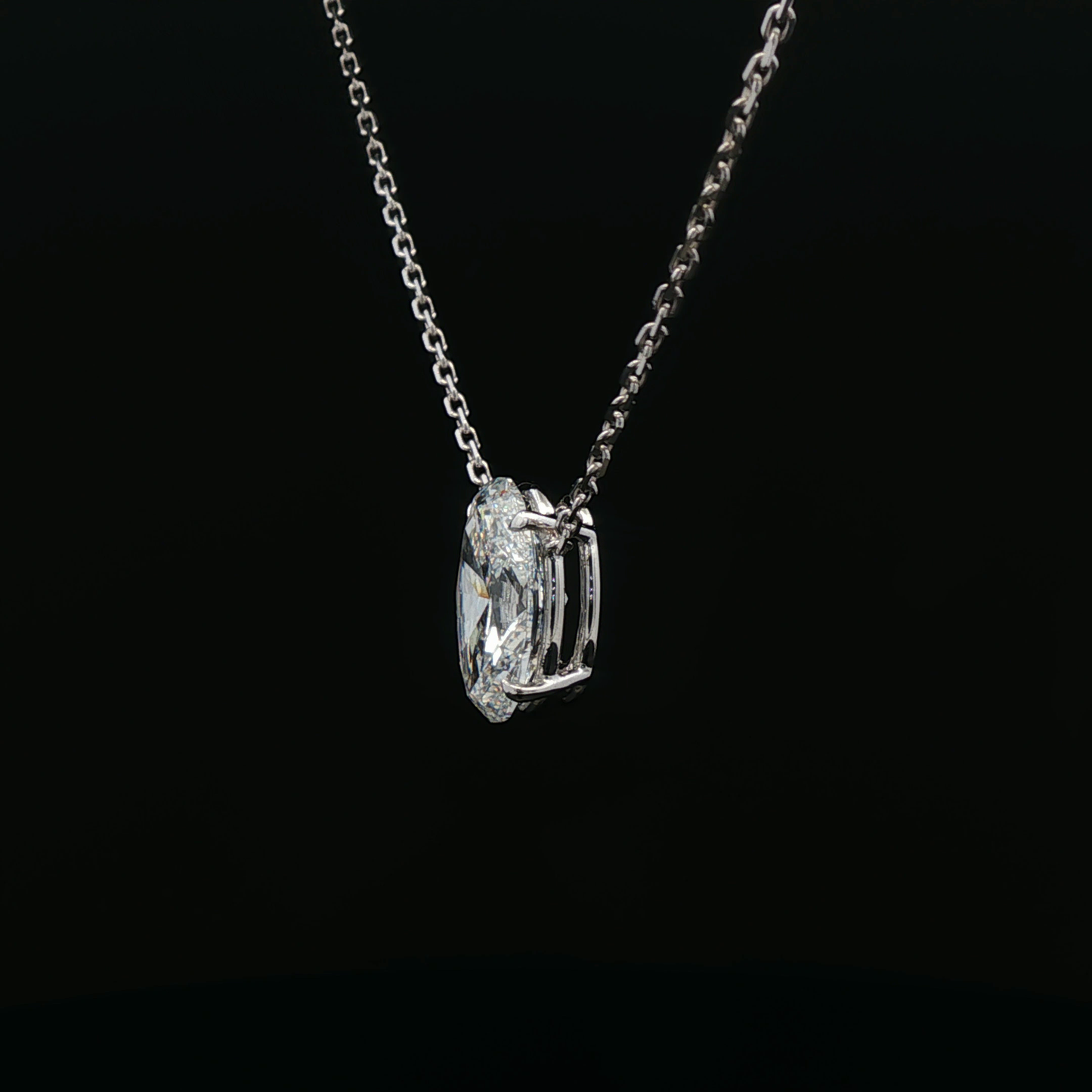 IGI Oval 5.12ct D VVS2 18K/W PENDANT
