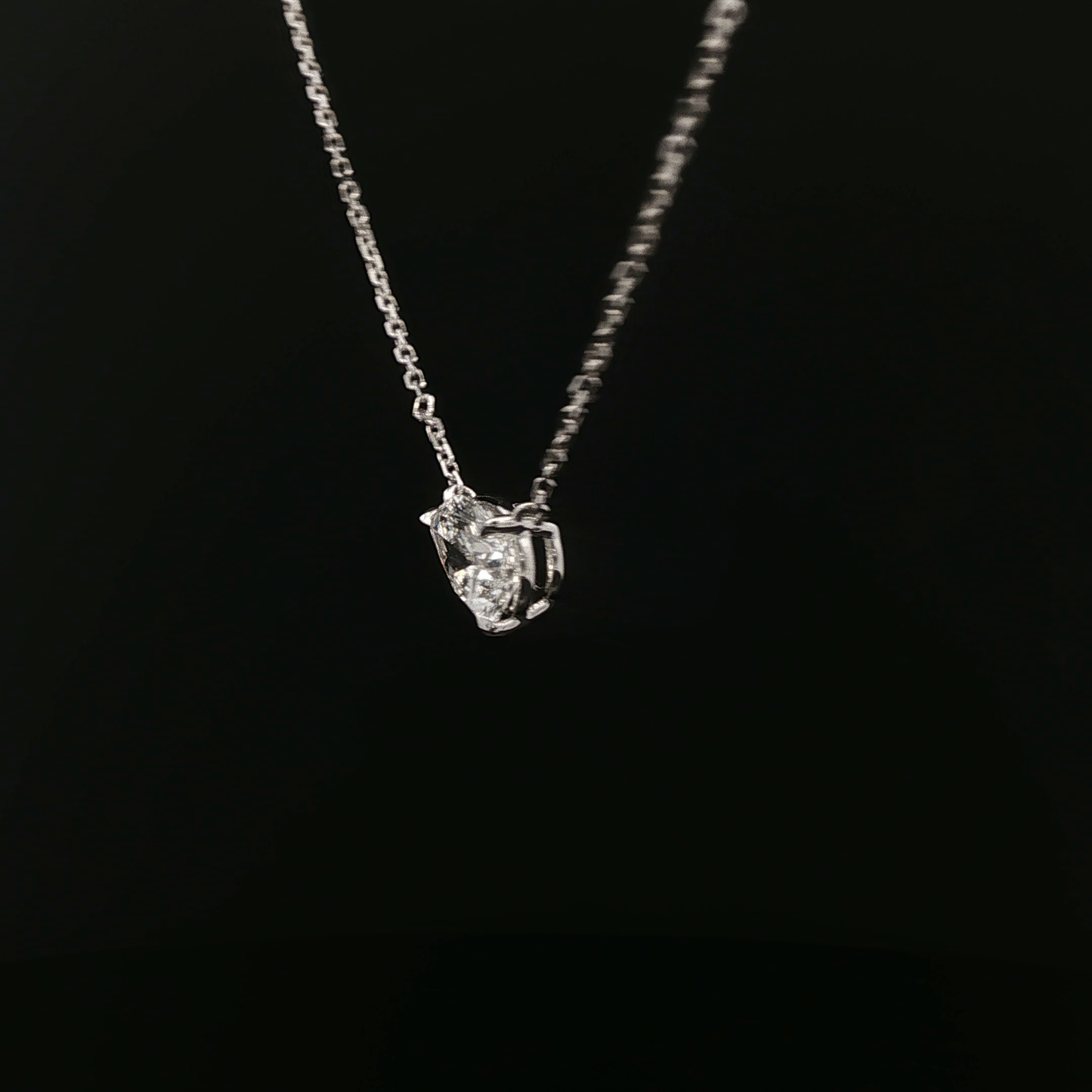 Pear 1.53ct D VVS2 - 8,900$ HKD