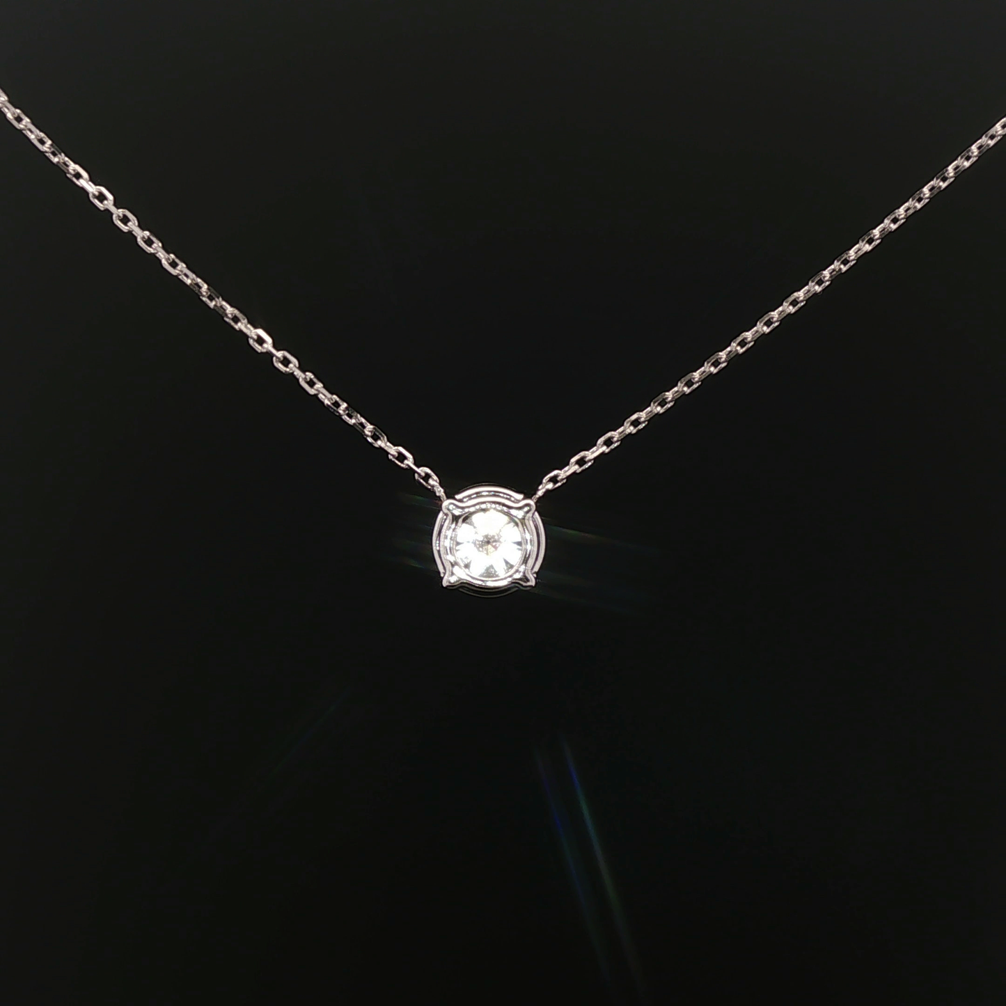 Round 1.55ct D VVS2 - 8,900$ HKD