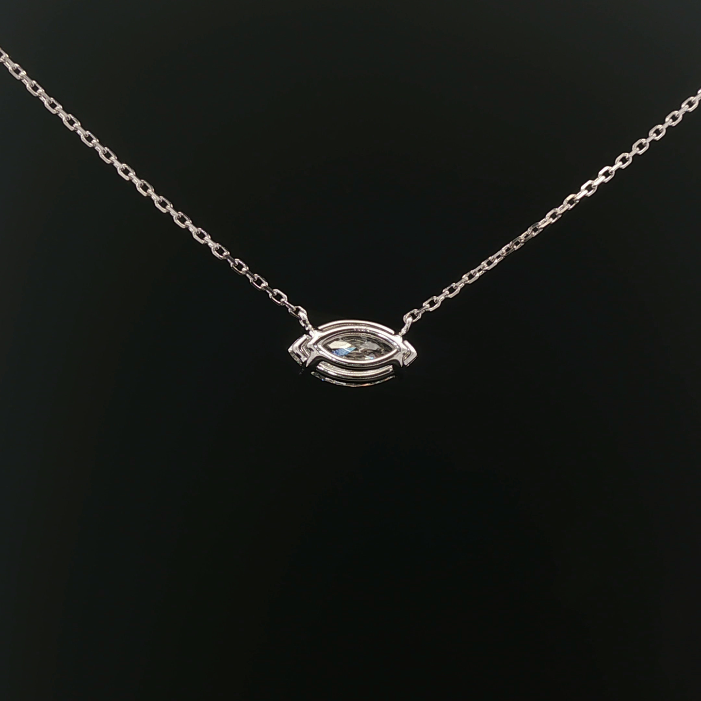 Marquise 1.5ct D VS1 - 8,500$ HKD