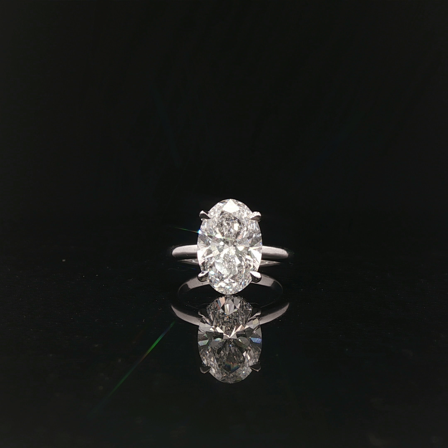 IGI Oval 3.01ct D VS1 18K/W