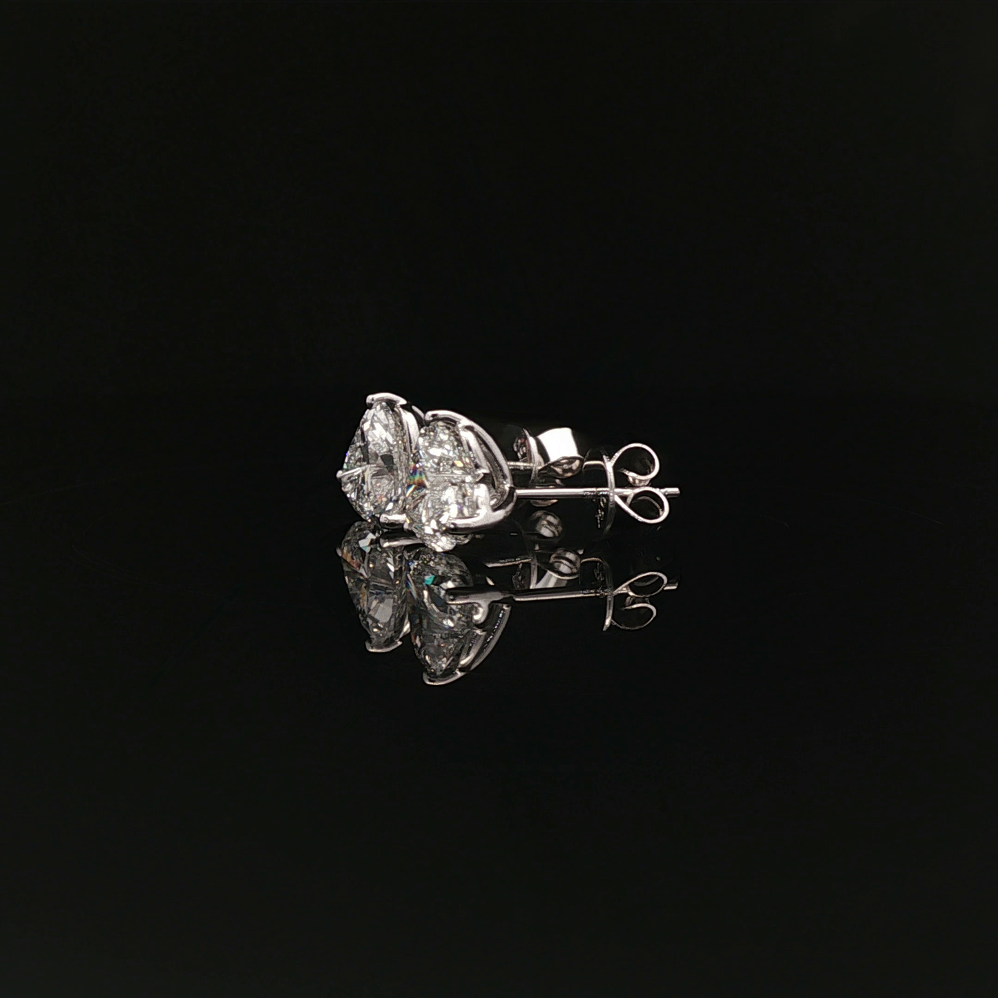 Heart 1.8ct Each  - 11,500$ HKD