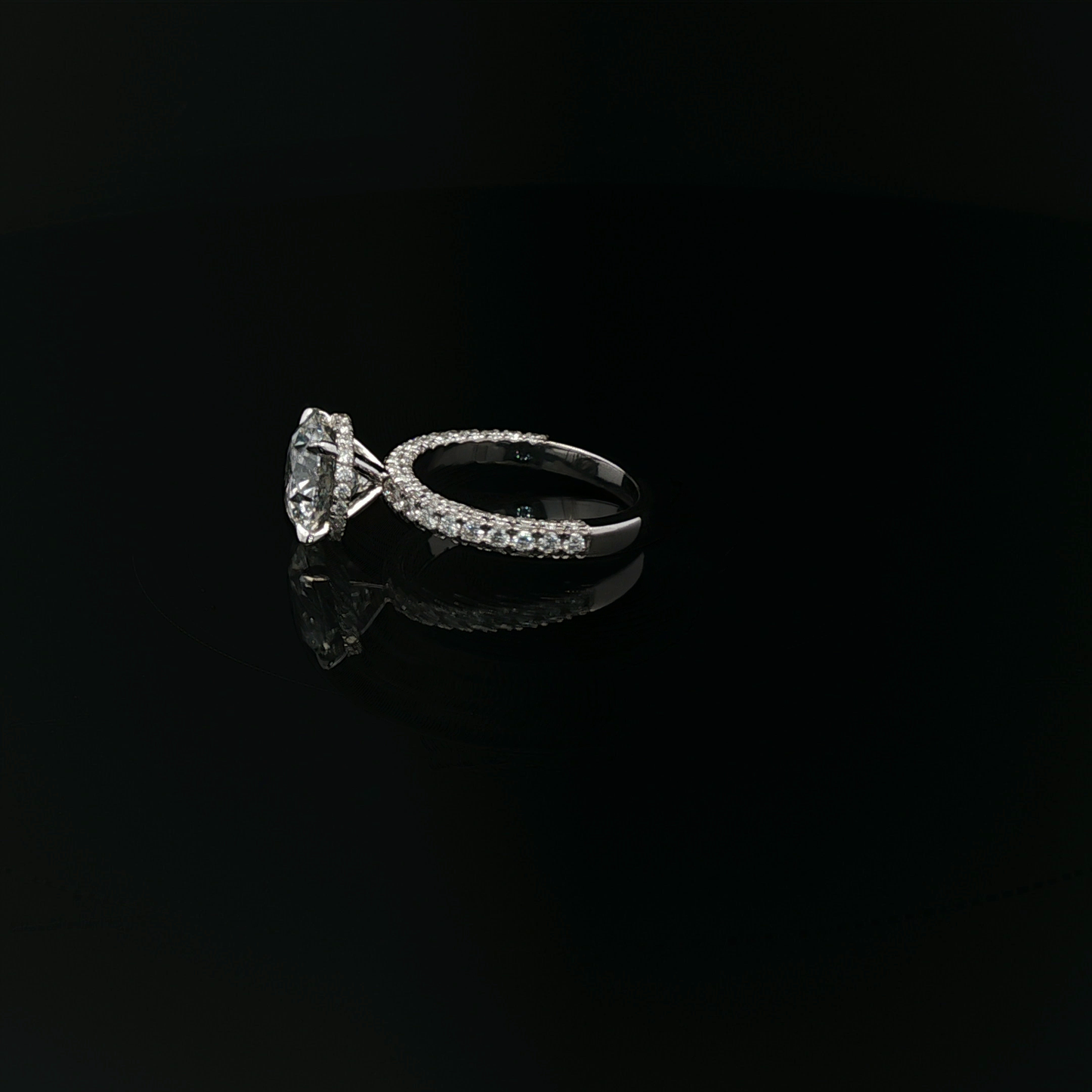 IGI Round 2.58ct D VVS2 18k/W
