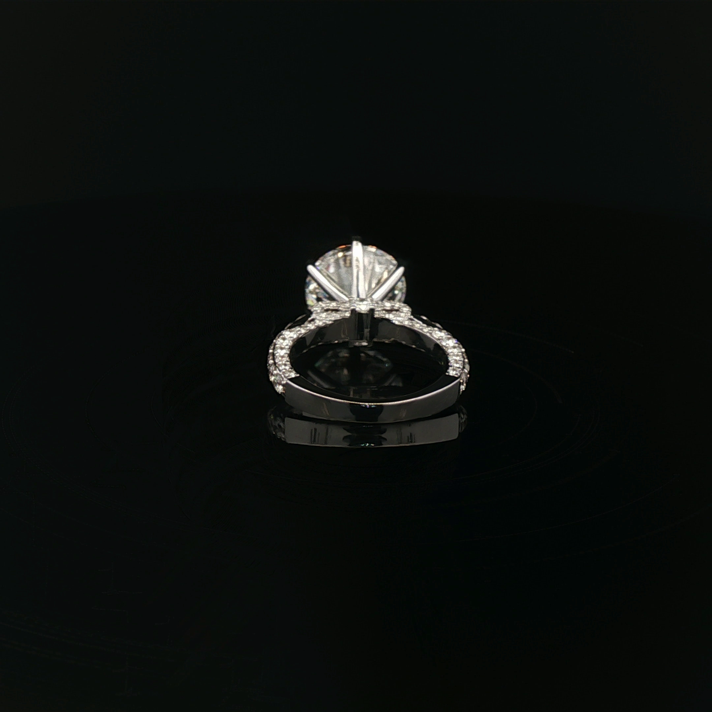 IGI Round 5.20ct D VVS2 18K/W